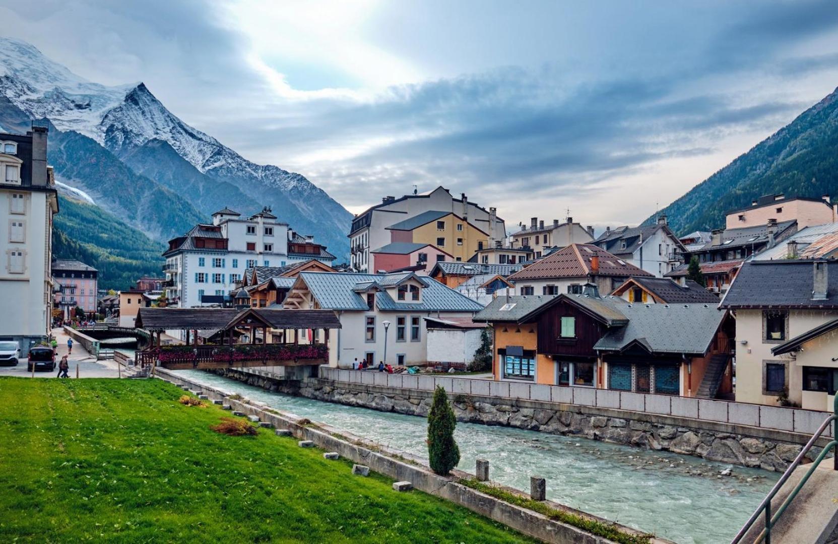 Apartment Maisonnee - A Charming Chamonix Haven エクステリア 写真