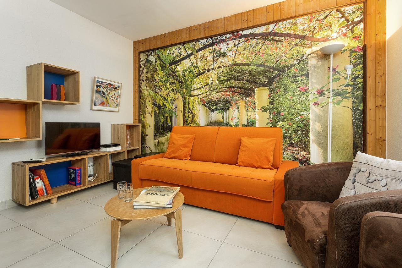Apartment Maisonnee - A Charming Chamonix Haven エクステリア 写真